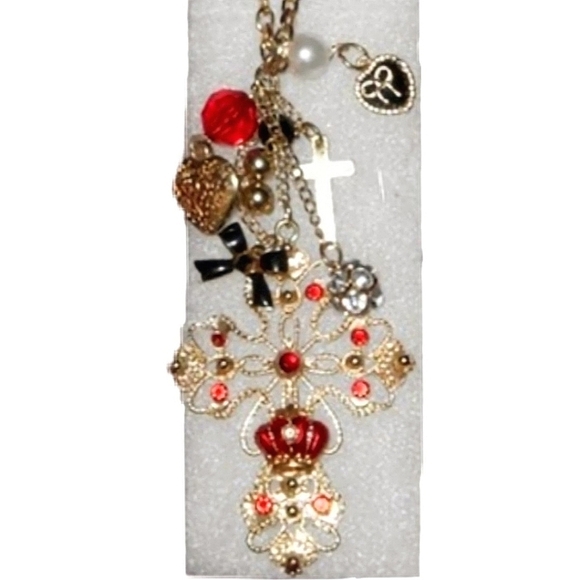 Cross Pendant Crown Jewels w/ Dangling Charms (C) - Picture 7 of 16